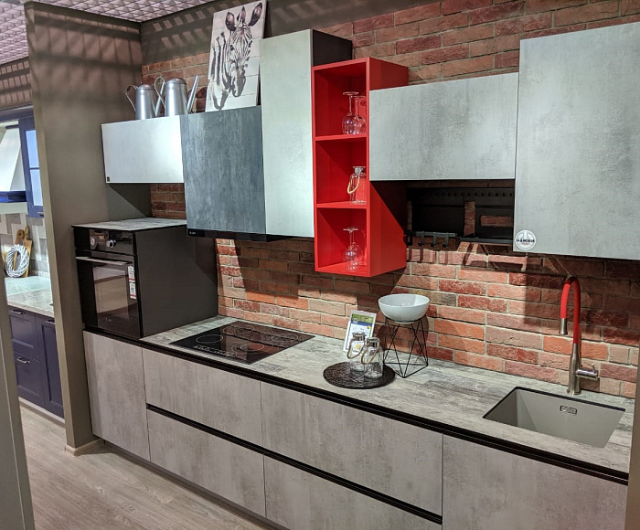 г. Санкт-Петербург, пл. К. Фаберже, д. 8Е, ТЦ «Мебель Холл»