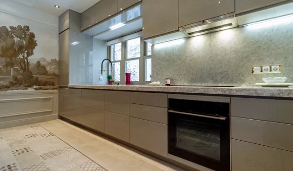 Серая кухня в Южно-Сахалинске