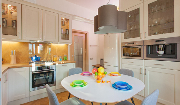 Бежевая кухня во Владивостоке