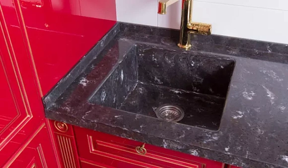 Красная кухня в Санкт-Петербурге