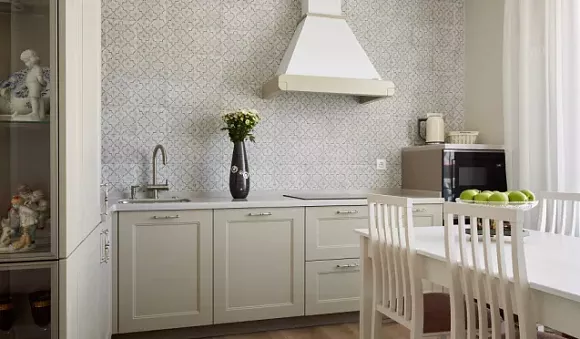 Бежевая кухня в Твери