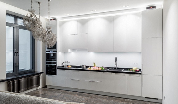 Глянцевая кухня в Анапе