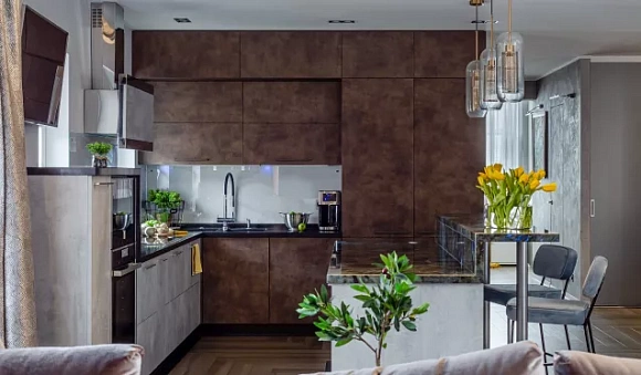 Коричневая кухня в Новосибирске