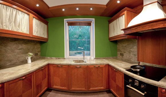 Коричневая кухня в Новосибирске