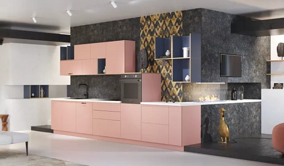 Светлая кухня в Санкт-Петербурге